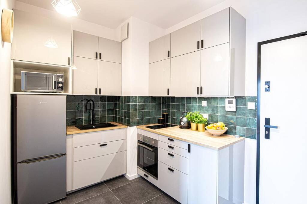 Apartament With Garden Bezplatny Parking !!! Krakau Buitenkant foto